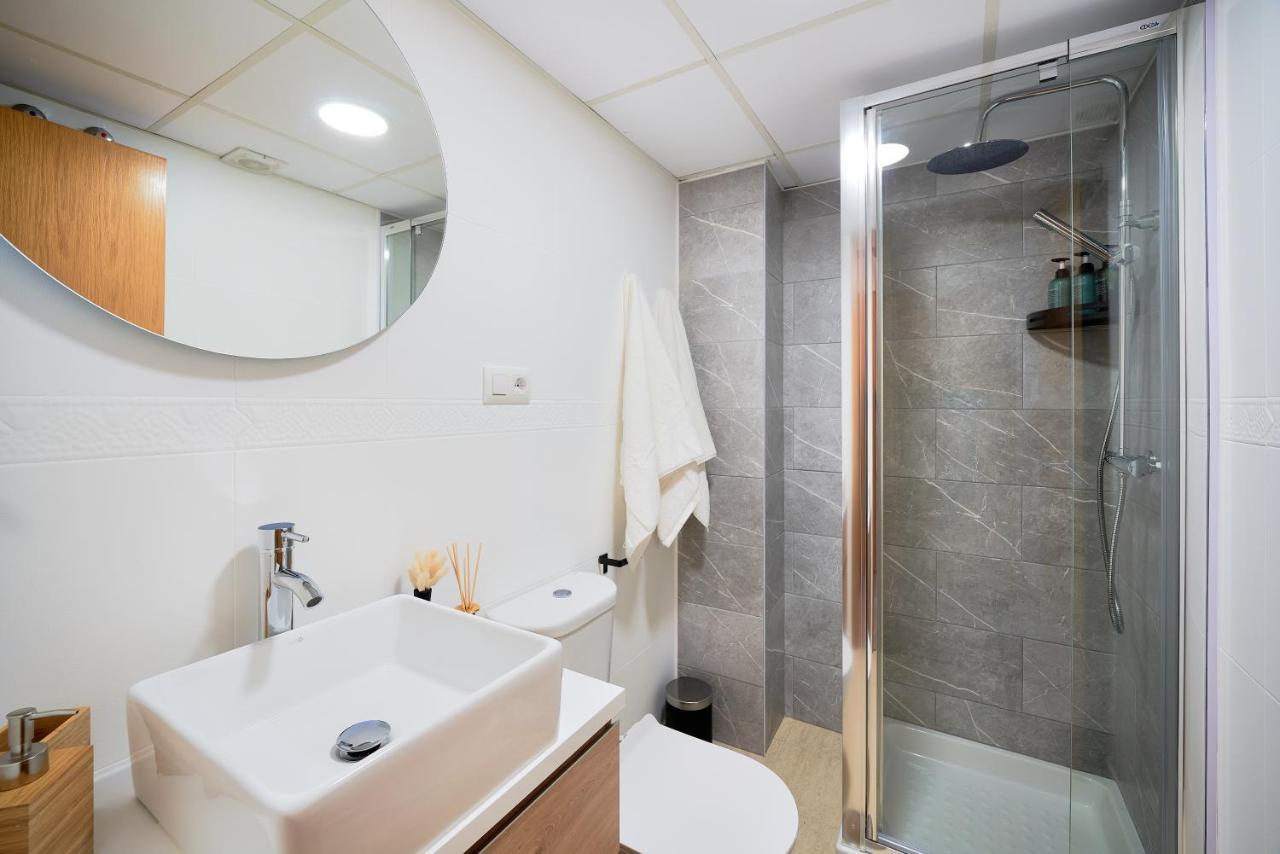 Apartmán Charming And Bright Flat In The Heart Of Màlaga Exteriér fotografie